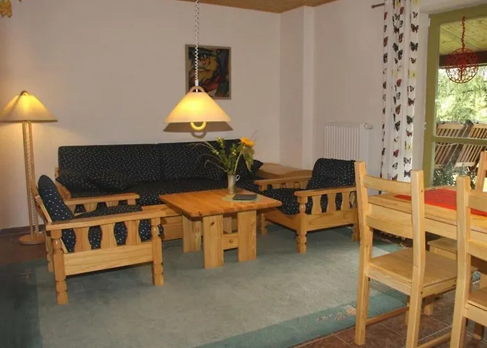 Mrs Monika Rasehorn * Rehefeld-Zaunhaus